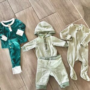 Adorable Baby Outfit Set Bundle in Green